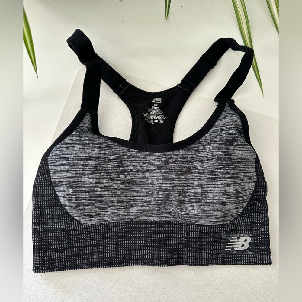 New Balance sports bra size SM - black and grey